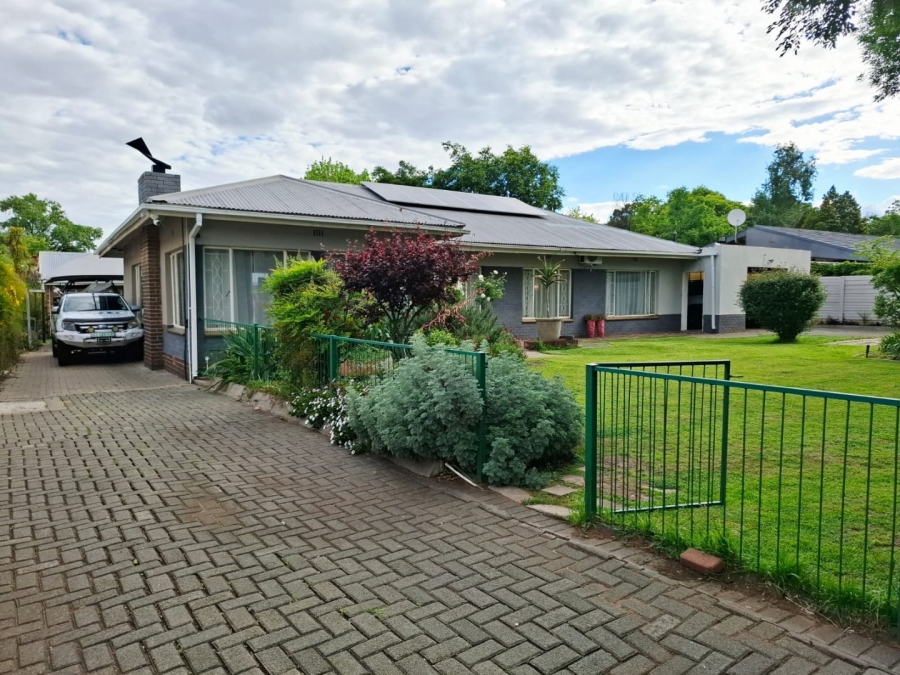 4 Bedroom Property for Sale in Bayswater Free State
